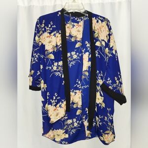 Charlotte Russe Blue Floral Kimono with Black Accents Size M #bohemian #festive